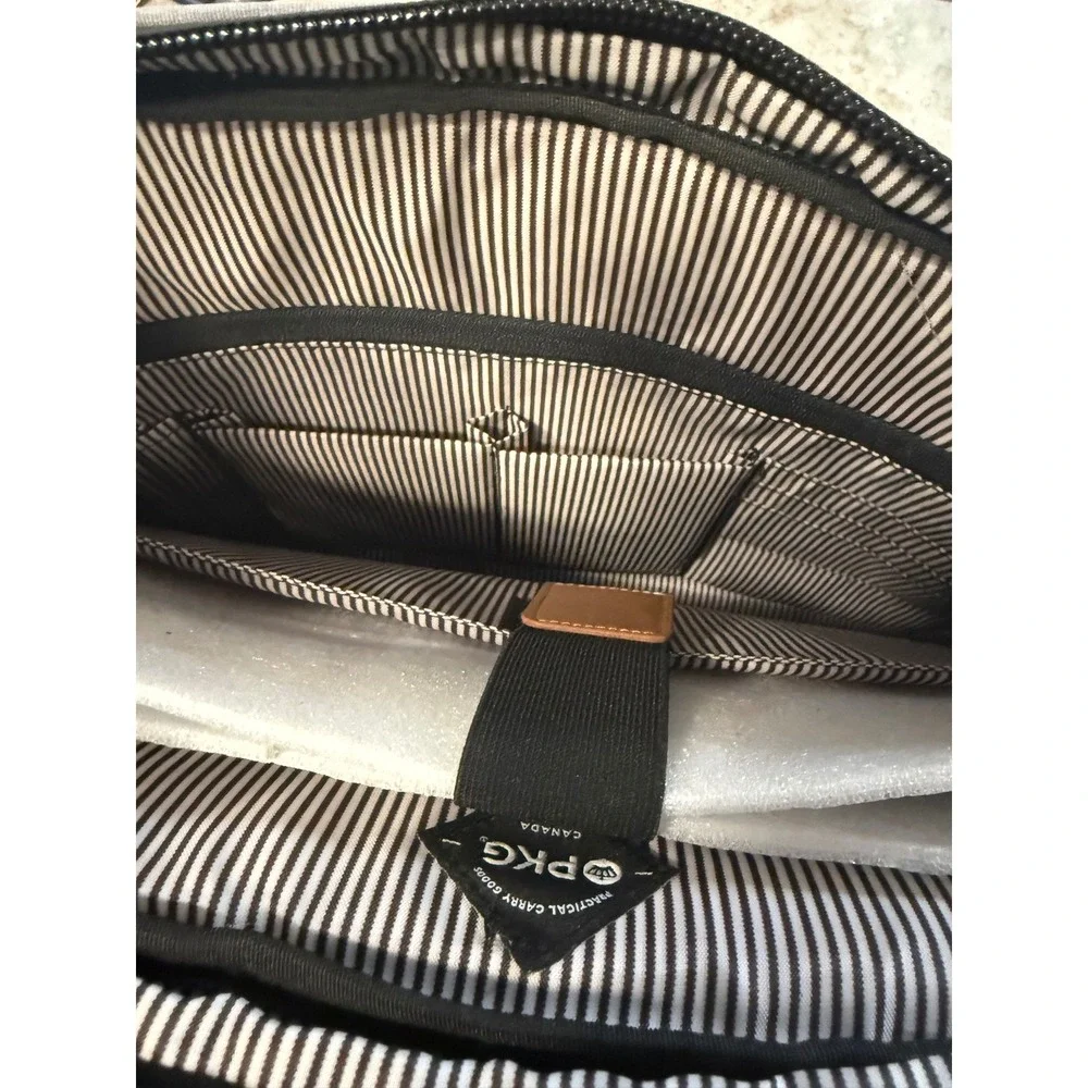 PKG Toronto Canada Laptop Briefcase‎ Heather Grey Business Messenger Bag Slim